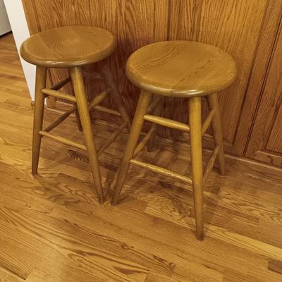 2 SOLID WOODEN BAR STOOLS 26 INCH
