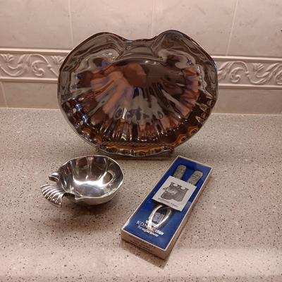 PEWTER OYSTER SHELL PLATTER, FISH CONDIMENT DISH, KONGE-TINN CRAB LEG TOOL & PEWTER WINE HOLDER