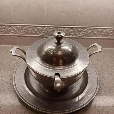 WILTON PEWTER SOUP TUREEN WITH PEWTER PLATTER