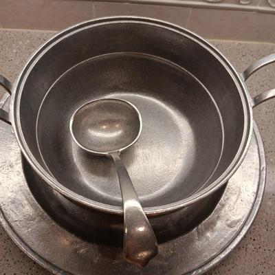 WILTON PEWTER SOUP TUREEN WITH PEWTER PLATTER