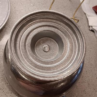 WILTON PEWTER SOUP TUREEN WITH PEWTER PLATTER