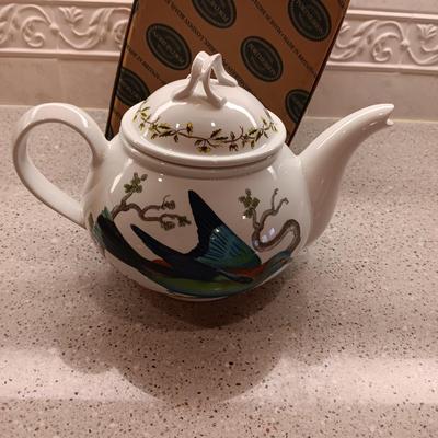 PORTMEIRION BIRDS OF BRITAIN TEAPOT