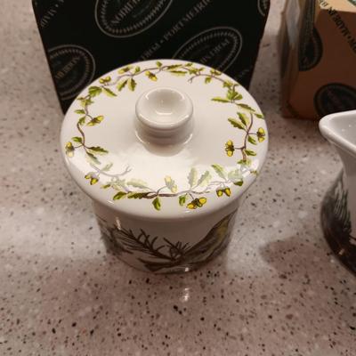 PORTMEIRION BIRDS OF BRITAIN CREAM AND SUGAR SET