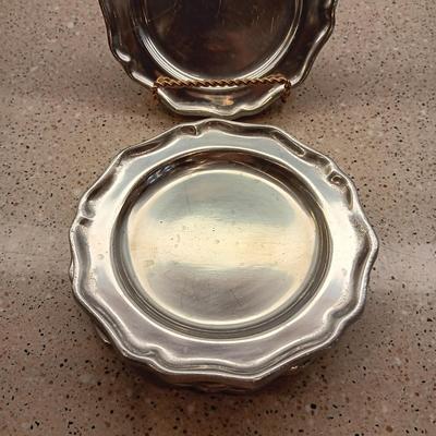 WILTON PEWTER 6 DINNER AND 6 SIDE PLATES