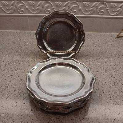WILTON PEWTER 6 DINNER AND 6 SIDE PLATES