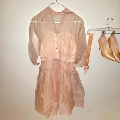 VINTAGE LESLIE FAY PRETTY PINK RECEPTION DRESS WITH MATCHING PINK SATIN PUMPS