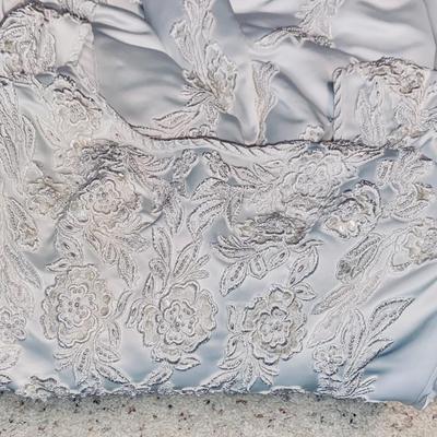 BREATHTAKING VINTAGE WEDDING DRESS, CLEANED AND PRESERVED MOST EXCEPTIONALLY!