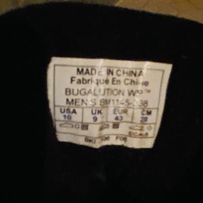 COLUMBIA HIKING/SNOW BOOTS, LCS WARM WEATHER BRIAR CHAPS & WOOL KNEE HI SOCKS