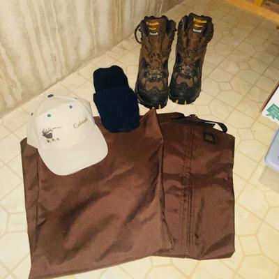 COLUMBIA HIKING/SNOW BOOTS, LCS WARM WEATHER BRIAR CHAPS & WOOL KNEE HI SOCKS