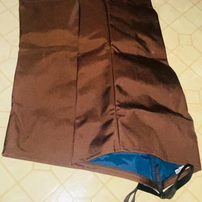 COLUMBIA HIKING/SNOW BOOTS, LCS WARM WEATHER BRIAR CHAPS & WOOL KNEE HI SOCKS