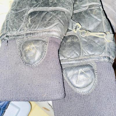 WARM WINTER SKI GLOVES & MITTENS