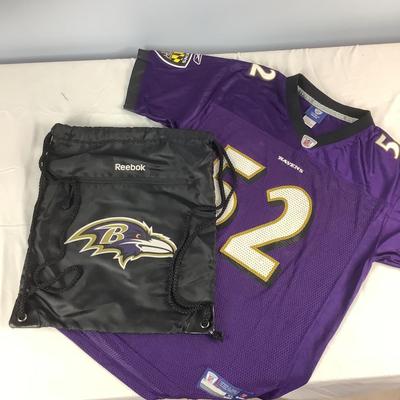 G8326 NFL Raven’s Shirt Lot with Reebok Bag