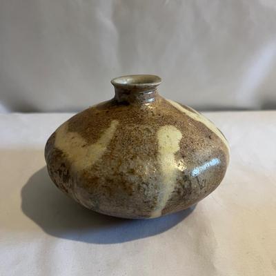 Hull Regal Pottery & More (GB2-MG)