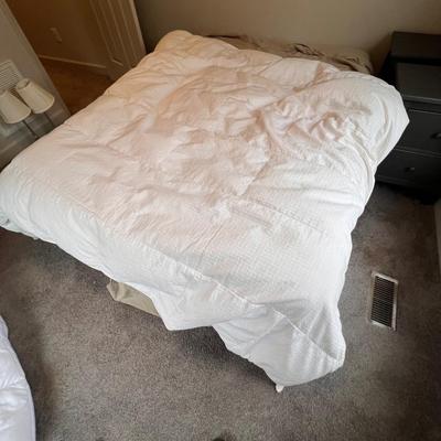 Restoration Hardware Buff Colored Queen Sized Duvet Covers, Sheets Plus a Duvet (GB2-RG)