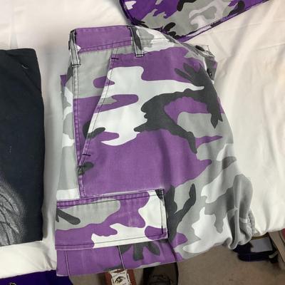 G8328 Lot of Baltimore Ravens Fan Shirts