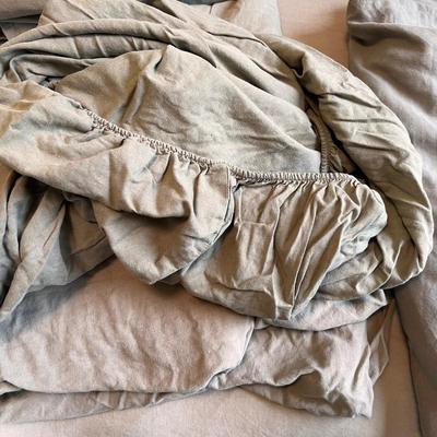 Stonewashed Linen Khaki Restoration Hardware Queen Duvet Covers + Sheets & Claritin Duvet (D-RG)
