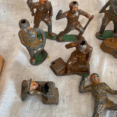 Vintage Barclay soldiers