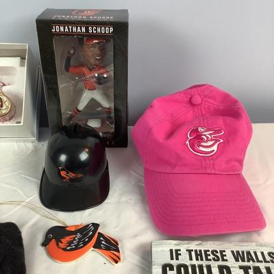 G8336 Large Baltimore Orioles Fan Gear Collection Lot