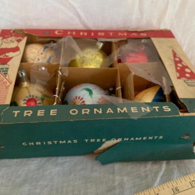 Vintage 6 larger sized Christmas ornaments Lot #3