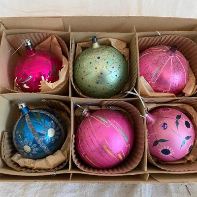 Vintage 2" CHristmas ornaments Lot #5