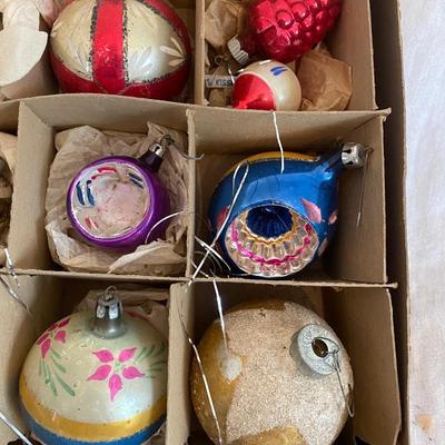 Vintage Christmas ornaments 13, 9 larger Lot #6