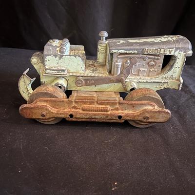 Hubley Die Cast Toy Bulldozer & Metal Lamb (LR-MG)
