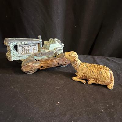 Hubley Die Cast Toy Bulldozer & Metal Lamb (LR-MG)
