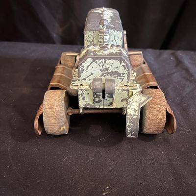 Hubley Die Cast Toy Bulldozer & Metal Lamb (LR-MG)