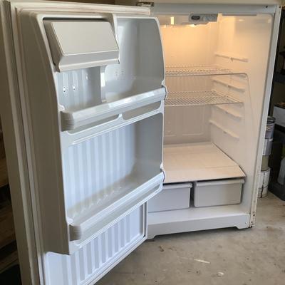 G8096 HotPoint Refrigerator Model #HTS17BBMDLCC