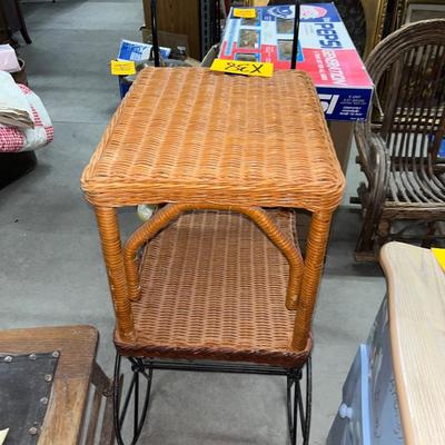 X38-Wicker Cart