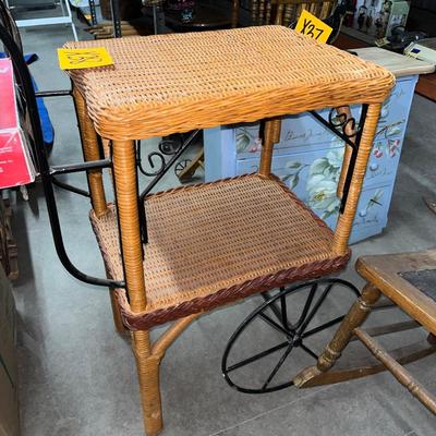 X38-Wicker Cart