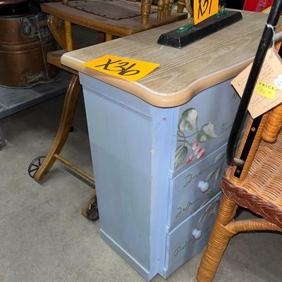 X36-Small Painted Dresser, missing legs