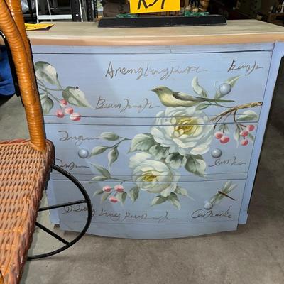 X36-Small Painted Dresser, missing legs