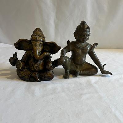 Solid Brass Seated Person & Wooden Ganesha Statuette (LR-MG)