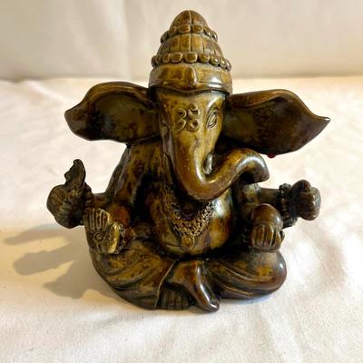 Solid Brass Seated Person & Wooden Ganesha Statuette (LR-MG)