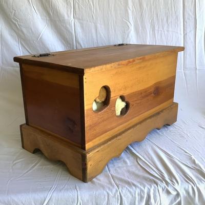G8102 Small Wooden Chest with Beanie Babies & Stuffed Animals