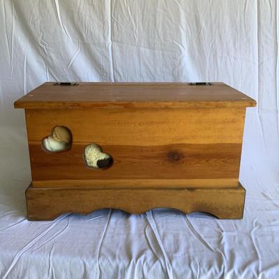G8102 Small Wooden Chest with Beanie Babies & Stuffed Animals