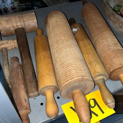 X29-Rolling pins and wooden mallet