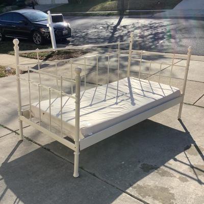 G8104 Metal Twin Bed with Mattress