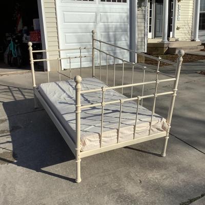 G8104 Metal Twin Bed with Mattress