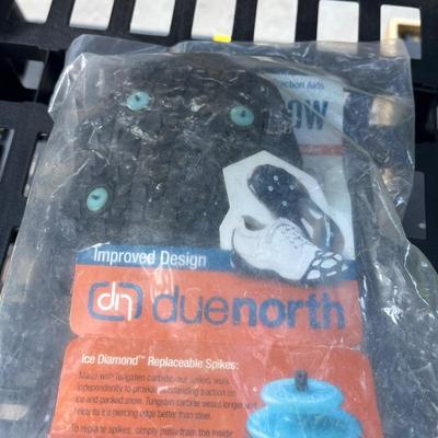1 set new in package size med non slip boot cover