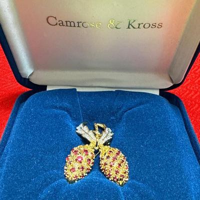 J17-Camrose &Kross Pin