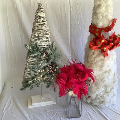 G8112 Feather Christmas Tree Lot