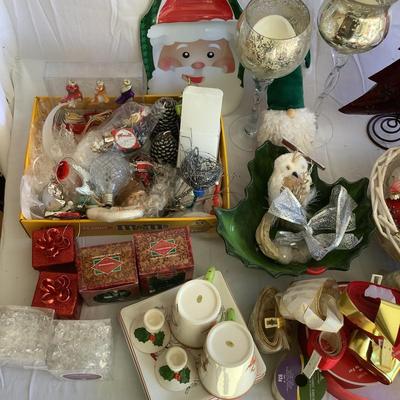 G8115 Assorted Christmas Decor Collection Lot