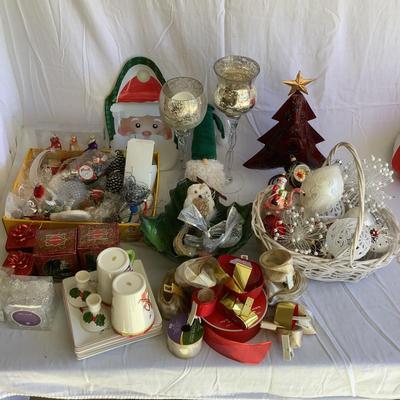 G8115 Assorted Christmas Decor Collection Lot