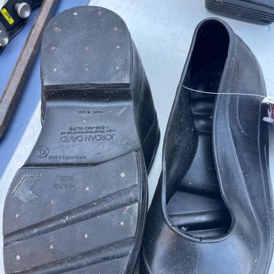 All traction foot wear size xl