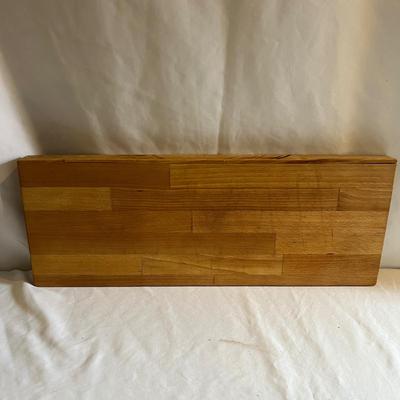 Two Wooden Cutting Boards (K-MG)