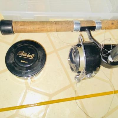WONDERLOO FISHING POLE WITH GARCIA MITCHELL 300 REEL AND CABELA'S ORGANIZERS
