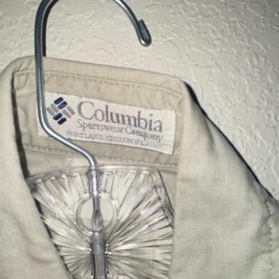 MENS COLUMBIA, NATURAL GEAR AND OTHER ANGLERS SHIRTS SIZE MED-LARGE