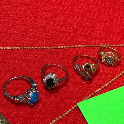 J37-Watch, rings and necklace
